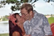 Guy with Alzheimer's Forgot He Was Married and Proposed to His Wife Again